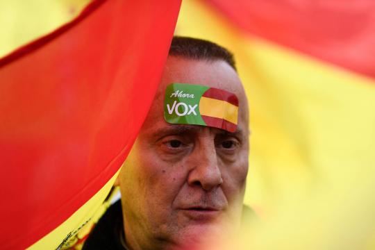 Ultradireita cresce na Espanha em resposta a separatismo catalão