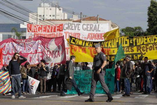 Conselho da OAB entra com ação no STF contra MP de Bolsonaro sobre contribuição sindical