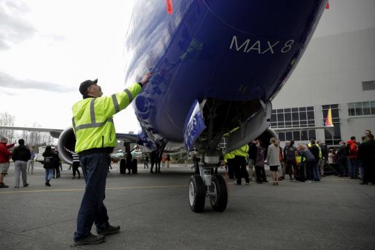 Southwest waives charges on fare differences for customers wanting off 737 MAX