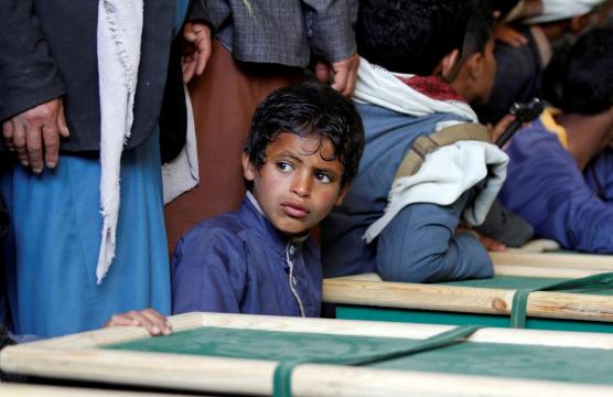 Yemenis bury children killed in Hajjah air strikes