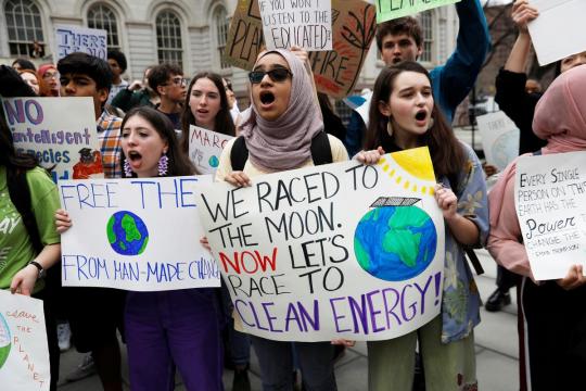 U.S. youth rally in Washington protests climate inaction
