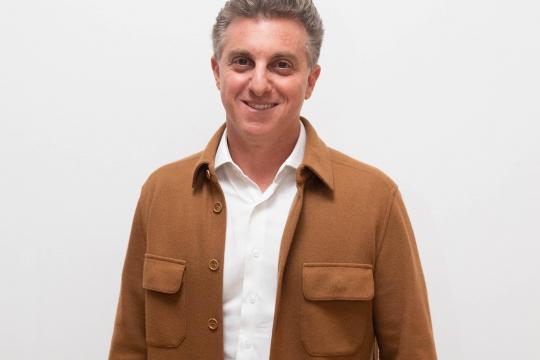 Luciano Huck esquece aniversário da sogra: 'Consciência pesada