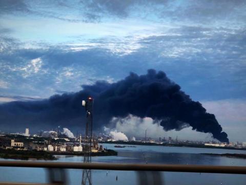 Houston checks air quality from Texas petrochemical fire, smoke seen miles away