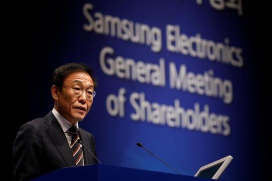 Samsung Elec sees green shoots in China smartphone business: co-CEO