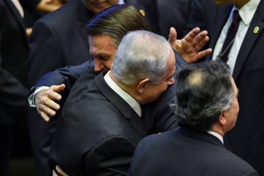 Brasil muda tradição diplomática e vota a favor de Israel na ONU