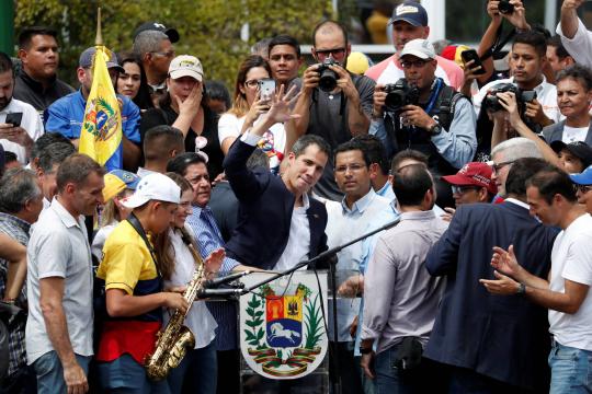 Juan Guaidó rebate acusação e diz que aumentará pressão das ruas sobre Maduro