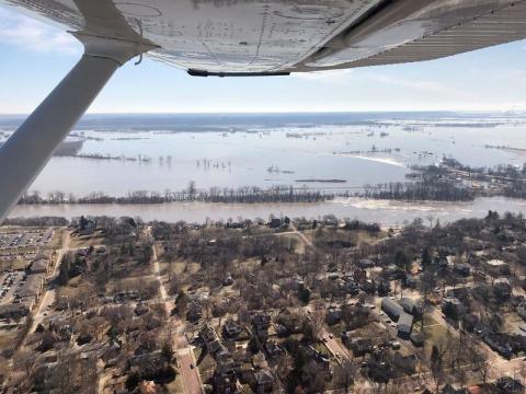 More floods loom as high river waters recede in Midwest