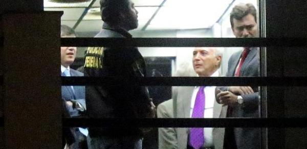 Solto por decisão do TRF-2 | Ex-presidente Michel Temer é solto no Rio após 4 dias de prisão