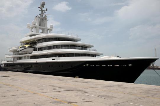 Russian tycoon in divorce battle wins back $400 million yacht in Dubai