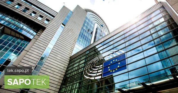 Comissão Europeia aprova novas regras de acesso a conteúdos online de televisão e rádio