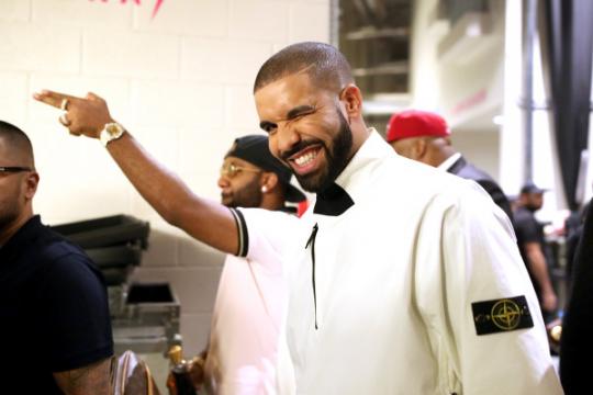 Drake invests in esports betting startup Players’ Lounge