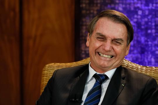 Bolsonaro adota meias verdades e omissões ao falar sobre ditadura militar