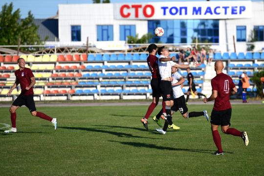 Crimeia tem campeonato nacional que não leva a lugar nenhum