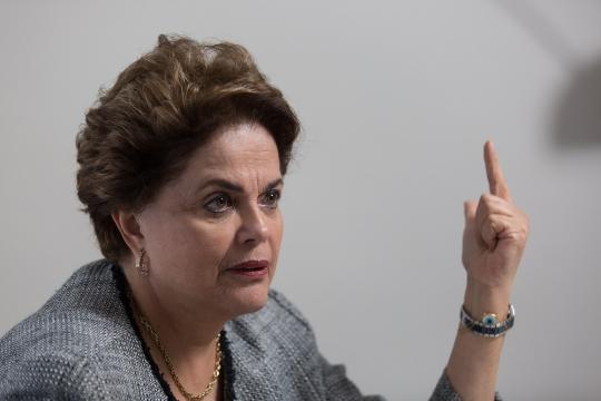 'Não há o que comemorar, só rezar pelos mortos', diz Dilma sobre aniversário do golpe