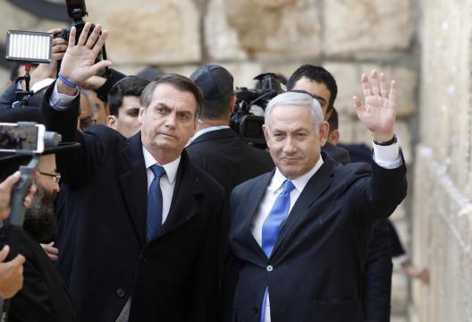 Bolsonaro visits Western Wall, Palestinians angry at Jerusalem mission