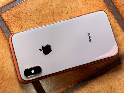 Future iPhones could feature two-way wireless charging and bigger batteries