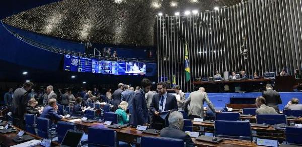 58 votos a 6 | Após acordo, Senado aprova PEC do orçamento impositivo em 1º turno