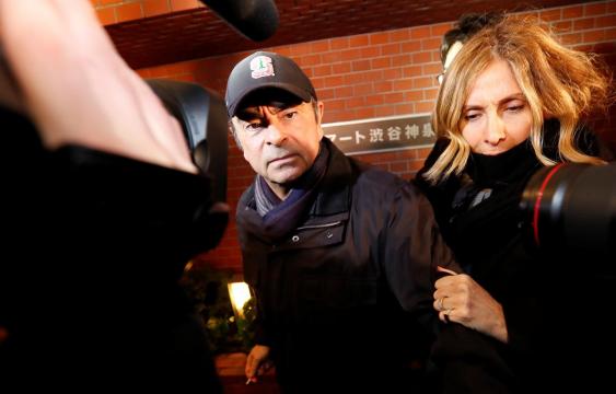 Japanese prosecutors ask judges to question Ghosn's wife: NHK