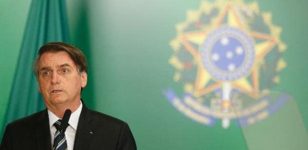 Hoje à noite | Bolsonaro jantará com embaixadores árabes, que comemoram aproximação