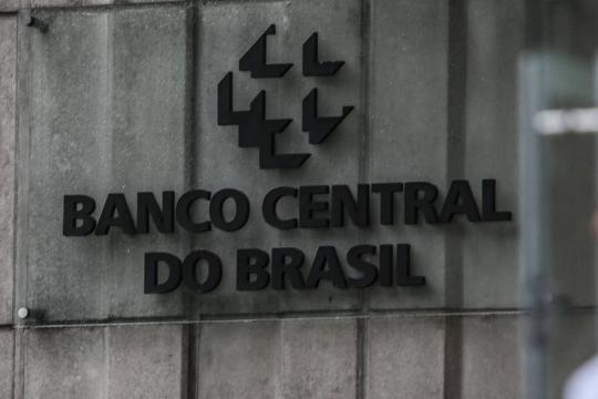 Projeto de Bolsonaro para BC retira status de ministro de chefe da instituição