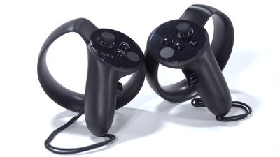 Facebook Mistakenly Hid 'Easter Egg' Phrases in Oculus Touch Controllers