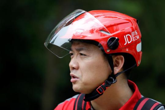 China's JD.com boss criticizes 'slackers' as company makes cuts