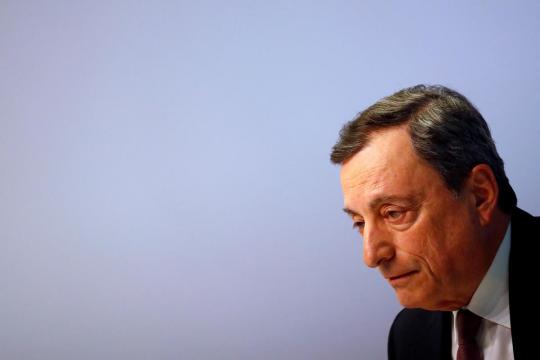 ECB's Draghi worried about Fed's independence