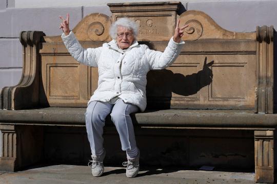 Aos 100 anos, alemã quer estrear na política