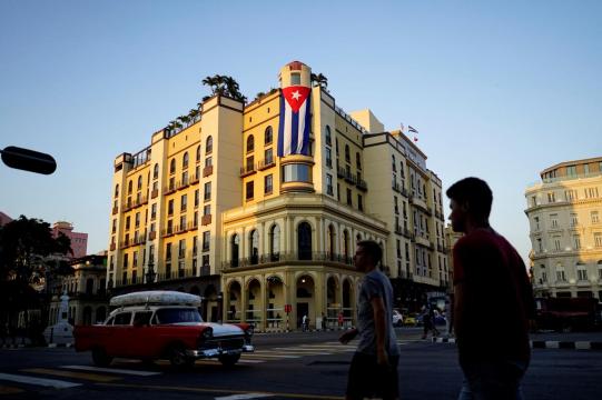 Trump lifts ban on U.S. lawsuits against foreign firms in Cuba