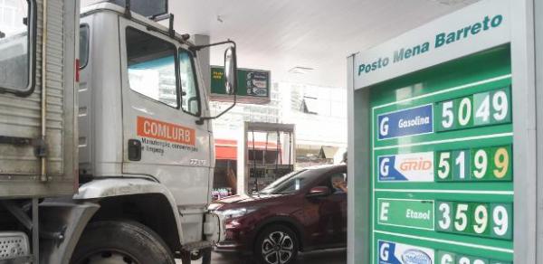 Preço dos combustíveis | Petrobras sobe diesel em R$ 0,10, e valor fica abaixo do anunciado na 5ª