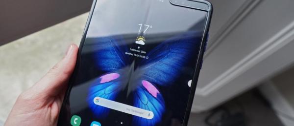 Samsung issues statement after some early Galaxy Fold displays fail