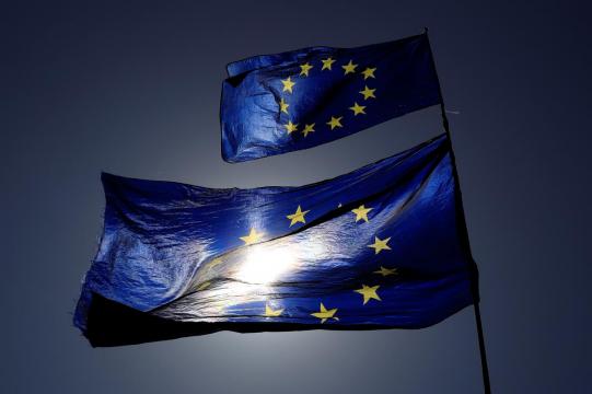 Pro-EU alliance heads for majority but eurosceptic vote to rise: EU election survey