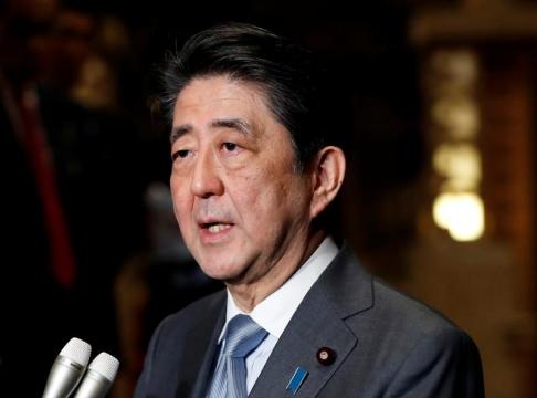 Japan's Abe sends offering to controversial shrine for war dead