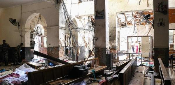 Três igrejas e quatro hotéis atacados | Sri Lanka registra 7ª explosão; número de mortos sobe para 187