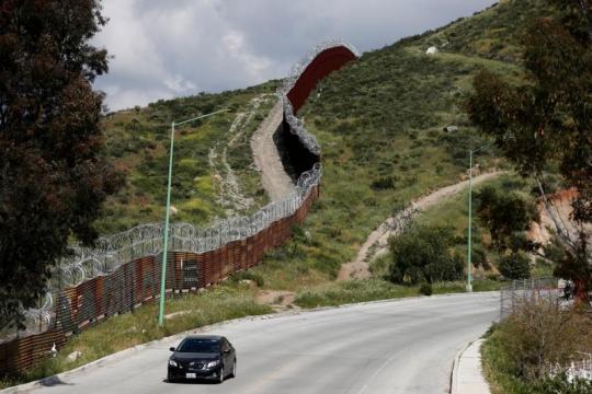 Self-styled U.S. citizen border patrol unravels after leader's arrest