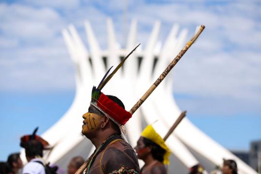 Tensão cerca manifestação que deve reunir milhares de indígenas em Brasília