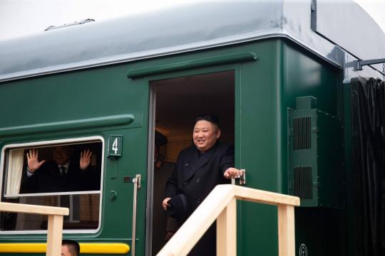 Kim Jong-un desembarca na Rússia para cúpula com Putin