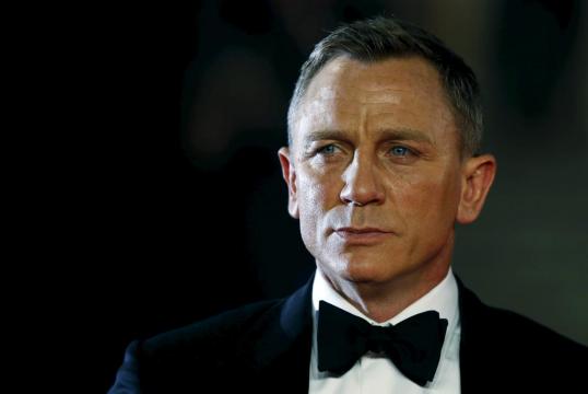 Daniel Craig to star as James Bond for fifth time: producers