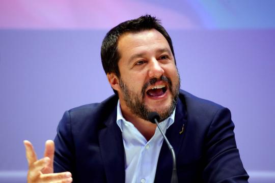 Salvini, ídolo italiano dos Bolsonaro, é acusado de trambiques