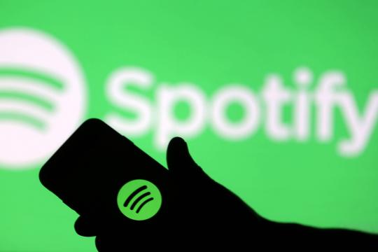 Spotify chega aos 100 milhões de assinantes pagantes, e prejuízo cai