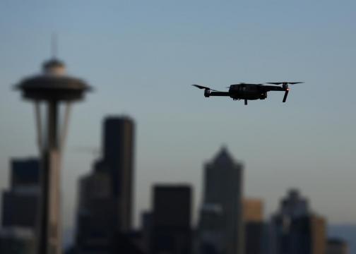 Senators urge regulators to quickly approve drone identification rules