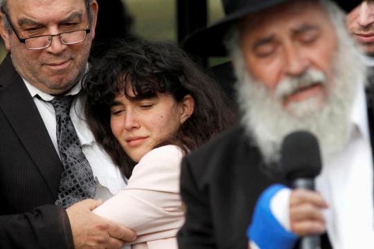 FBI says received vague tips ahead of deadly California synagogue shooting