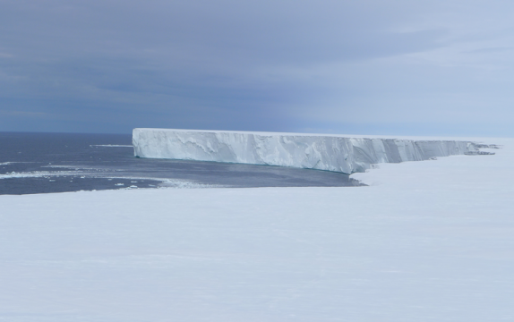 Unexpected Source Fuels Rapid Melt at World's Biggest Ice Shelf