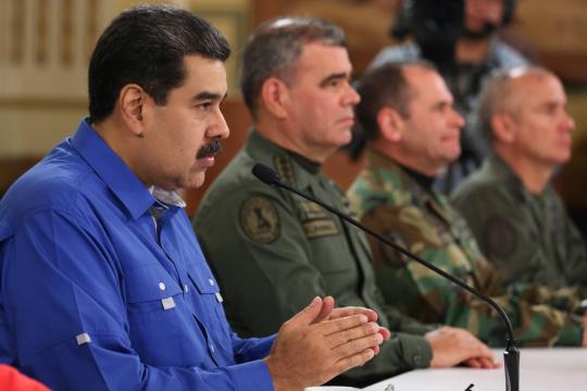 Crise na Venezuela | Maduro declara vitória sobre 'golpistas' após protestos no país