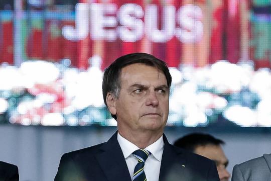 Bolsonaro cita 'milagre' e prestigia bancada evangélica federal em Santa Catarina