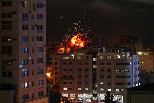 Gaza-Israel violence flares into second day with rocket attacks, air strikes