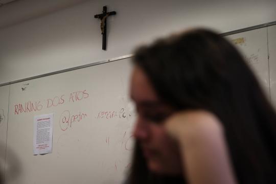 Abordagem de política e gênero põe à prova escolas católicas tradicionais
