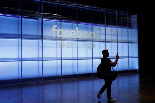 Facebook deletes more accounts linked to Russia