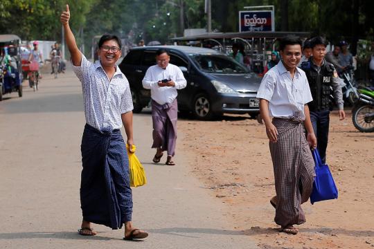 Após mais de 500 dias presos em Mianmar, jornalistas da Reuters são liberados
