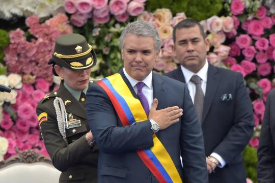 Em nove meses, presidente da Colômbia se desgasta com múltiplas derrotas